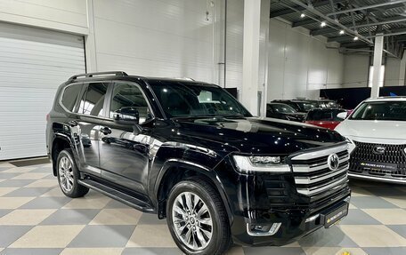 Toyota Land Cruiser, 2023 год, 11 899 000 рублей, 3 фотография