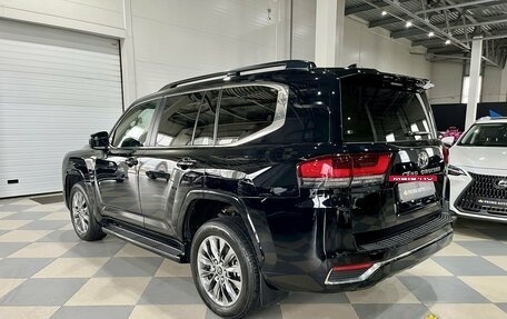 Toyota Land Cruiser, 2023 год, 11 899 000 рублей, 7 фотография