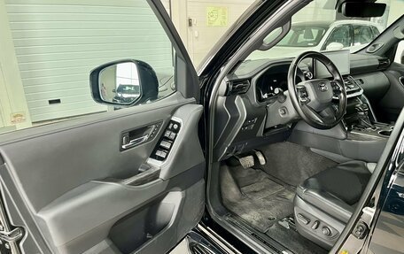 Toyota Land Cruiser, 2023 год, 11 899 000 рублей, 9 фотография
