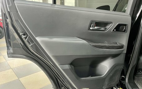 Toyota Land Cruiser, 2023 год, 11 899 000 рублей, 18 фотография