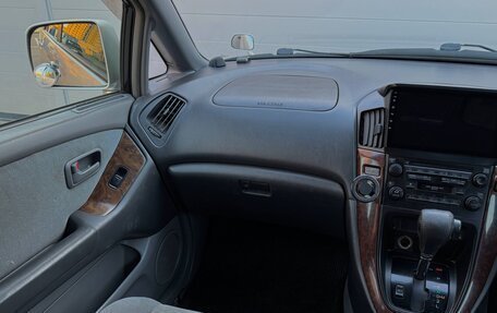 Toyota Harrier, 2000 год, 675 000 рублей, 20 фотография