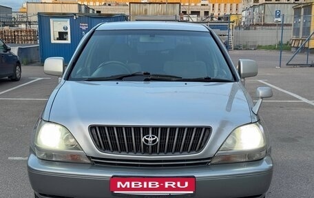 Toyota Harrier, 2000 год, 675 000 рублей, 9 фотография
