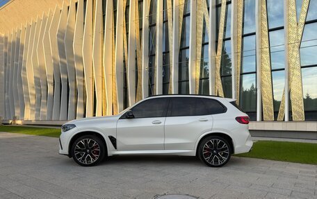 BMW X5 M, 2022 год, 9 000 000 рублей, 2 фотография