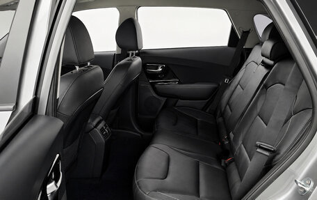 KIA Niro I, 2021 год, 2 140 000 рублей, 19 фотография