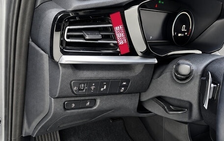 KIA Niro I, 2021 год, 2 140 000 рублей, 16 фотография
