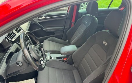 Volkswagen Golf R VII, 2019 год, 2 830 000 рублей, 13 фотография