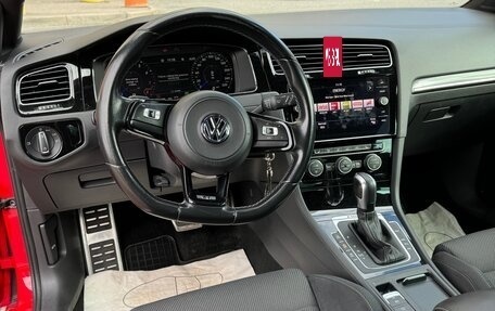 Volkswagen Golf R VII, 2019 год, 2 830 000 рублей, 15 фотография