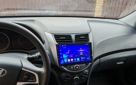 Hyundai Solaris II рестайлинг, 2012 год, 779 000 рублей, 16 фотография