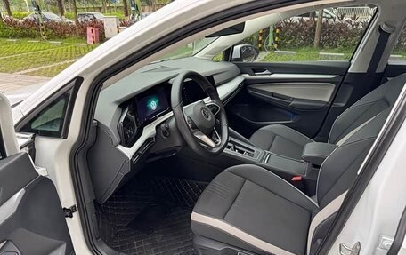 Volkswagen Golf VIII, 2022 год, 1 550 000 рублей, 4 фотография