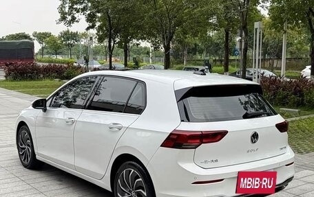 Volkswagen Golf VIII, 2022 год, 1 550 000 рублей, 8 фотография