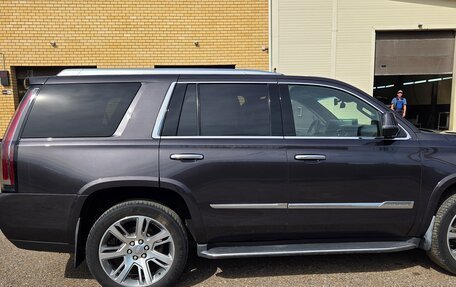Cadillac Escalade IV, 2016 год, 3 700 000 рублей, 2 фотография
