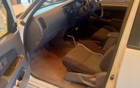 Toyota Hilux Surf III рестайлинг, 1998 год, 1 200 000 рублей, 6 фотография