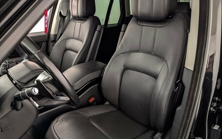 Land Rover Range Rover IV рестайлинг, 2018 год, 6 300 000 рублей, 26 фотография