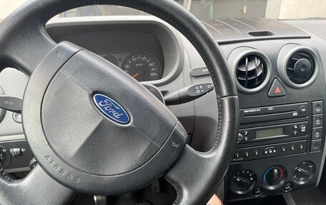 Ford Fusion I, 2002 год, 170 000 рублей, 8 фотография