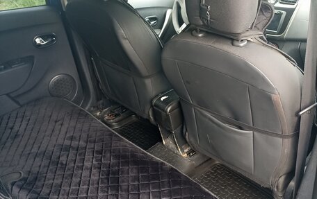 Renault Logan II, 2014 год, 410 000 рублей, 6 фотография