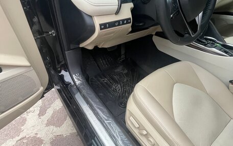 Toyota Camry, 2020 год, 3 650 000 рублей, 5 фотография