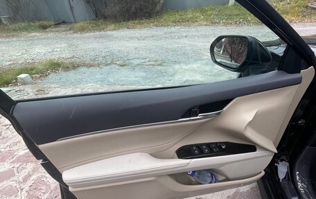 Toyota Camry, 2020 год, 3 650 000 рублей, 14 фотография