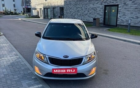 KIA Rio III рестайлинг, 2015 год, 900 000 рублей, 2 фотография
