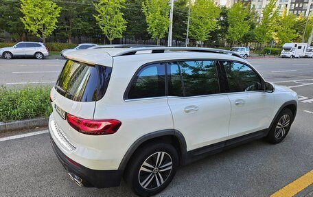 Mercedes-Benz GLB, 2022 год, 4 373 026 рублей, 2 фотография
