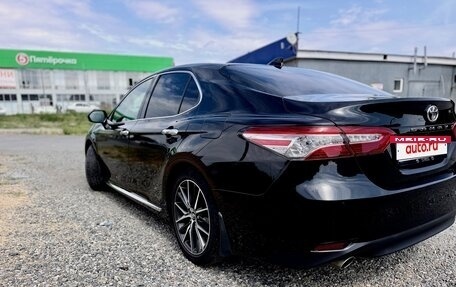 Toyota Camry, 2023 год, 3 320 000 рублей, 8 фотография