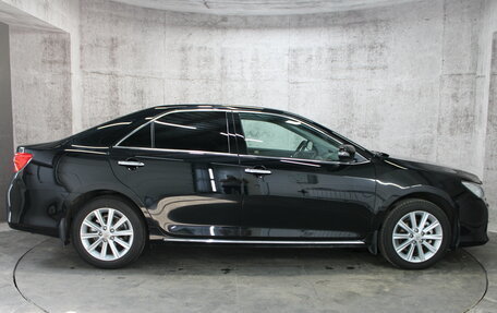 Toyota Camry, 2014 год, 1 565 000 рублей, 4 фотография