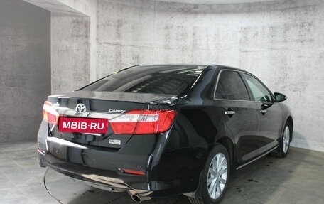 Toyota Camry, 2014 год, 1 565 000 рублей, 6 фотография