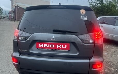 Mitsubishi Outlander III рестайлинг 3, 2010 год, 1 700 000 рублей, 10 фотография