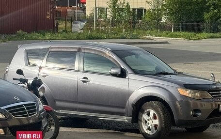 Mitsubishi Outlander III рестайлинг 3, 2010 год, 1 700 000 рублей, 9 фотография