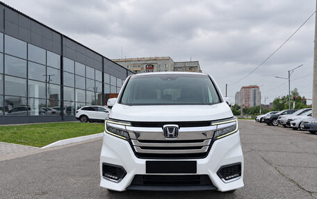 Honda Stepwgn IV, 2020 год, 2 100 000 рублей, 2 фотография