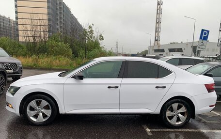 Skoda Superb III рестайлинг, 2015 год, 1 075 000 рублей, 4 фотография