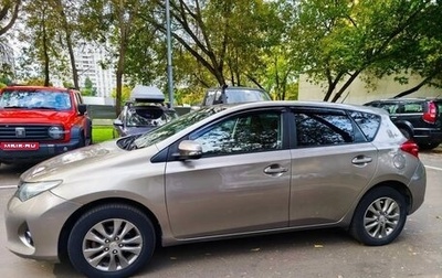 Toyota Auris II, 2014 год, 1 130 000 рублей, 1 фотография
