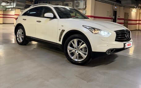 Infiniti QX70, 2014 год, 5 000 000 рублей, 2 фотография