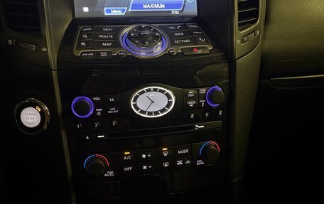 Infiniti QX70, 2014 год, 5 000 000 рублей, 12 фотография