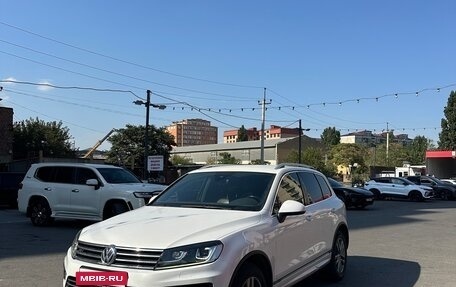 Volkswagen Touareg III, 2016 год, 3 350 000 рублей, 2 фотография