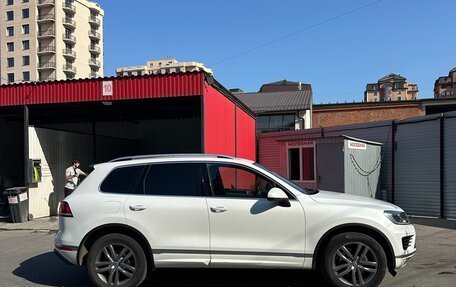Volkswagen Touareg III, 2016 год, 3 350 000 рублей, 4 фотография