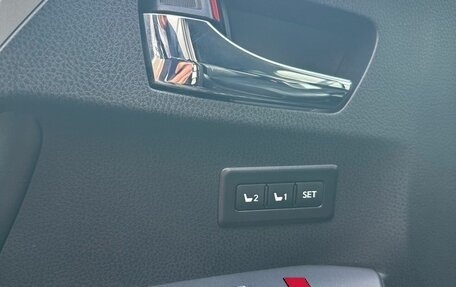 Toyota RAV4, 2017 год, 3 200 000 рублей, 7 фотография