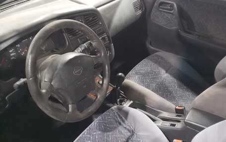 Nissan Primera II рестайлинг, 1998 год, 150 000 рублей, 9 фотография