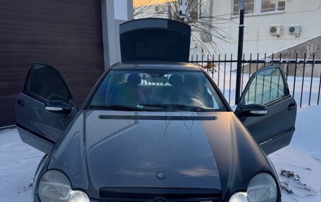 Mercedes-Benz C-Класс, 2006 год, 490 000 рублей, 2 фотография