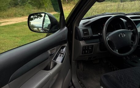 Toyota Land Cruiser Prado 120 рестайлинг, 2004 год, 1 600 000 рублей, 13 фотография