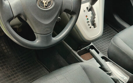 Toyota Matrix, 2008 год, 730 000 рублей, 9 фотография
