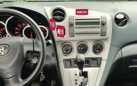 Toyota Matrix, 2008 год, 730 000 рублей, 10 фотография