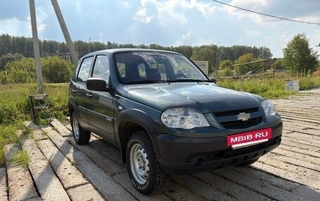 Chevrolet Niva I рестайлинг, 2013 год, 380 000 рублей, 2 фотография