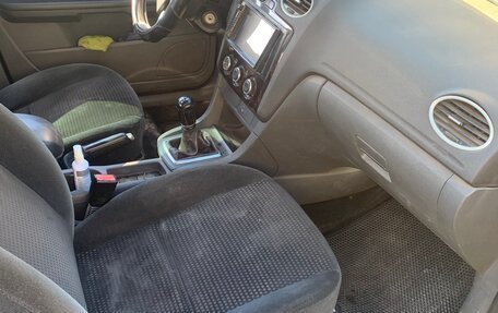 Ford Focus II рестайлинг, 2005 год, 260 000 рублей, 10 фотография