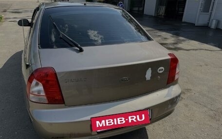 KIA Shuma II, 2004 год, 130 000 рублей, 3 фотография