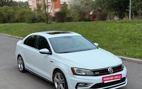 Volkswagen Jetta VI, 2015 год, 1 650 000 рублей, 3 фотография