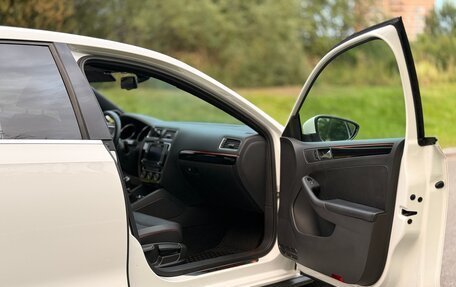Volkswagen Jetta VI, 2015 год, 1 650 000 рублей, 12 фотография