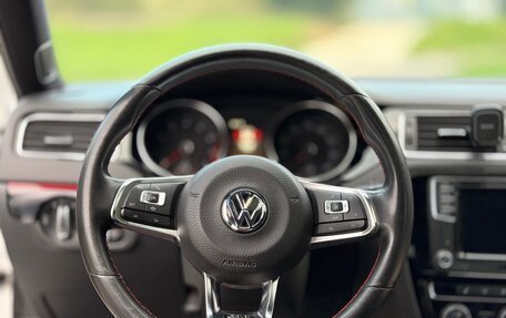 Volkswagen Jetta VI, 2015 год, 1 650 000 рублей, 16 фотография