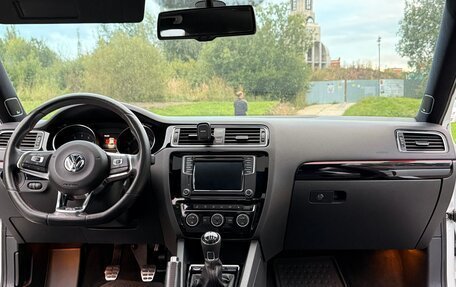 Volkswagen Jetta VI, 2015 год, 1 650 000 рублей, 17 фотография