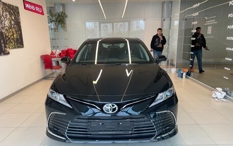 Toyota Camry, 2023 год, 3 900 000 рублей, 1 фотография