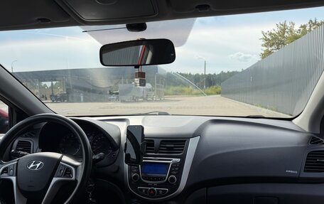 Hyundai Solaris II рестайлинг, 2012 год, 500 000 рублей, 2 фотография